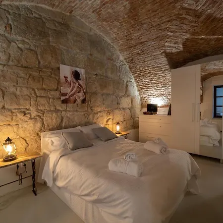 Διαμέρισμα 5* Luxury In Unirii Square. *