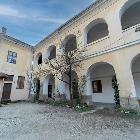 5* Luxury In Unirii Square. Апартаменти