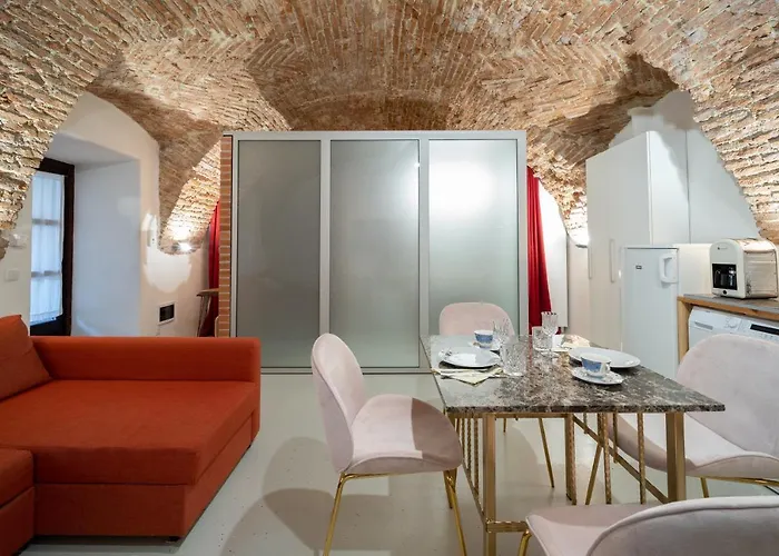 Apartment 5* Luxury In Unirii Square. *